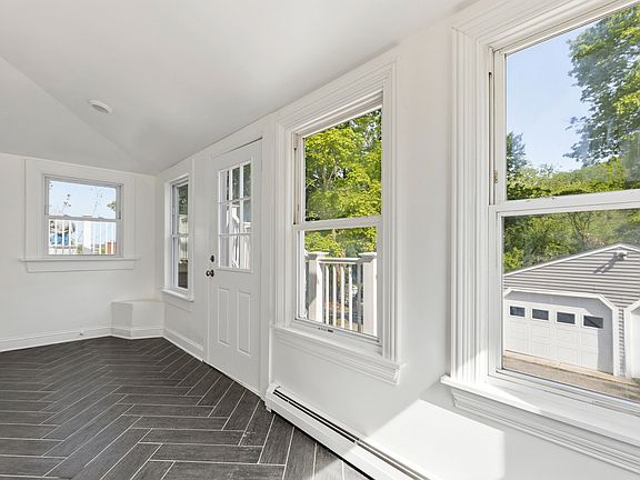 3rd image of 481 Danforth St #2