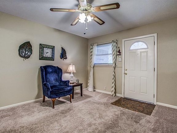4th image of 835 Louise Ave