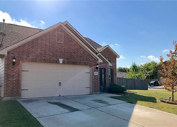 3rd image of 10049 Silent Hollow Dr