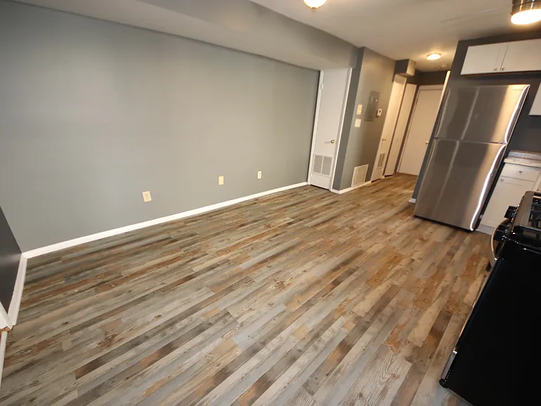 17 E Centre St #4 — Photo 6