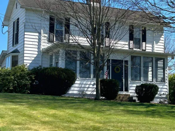 55 Southlawn Dr, Buckhannon, WV 26201