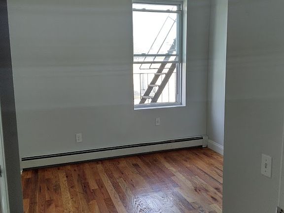 2nd image of 53 Morris St #5