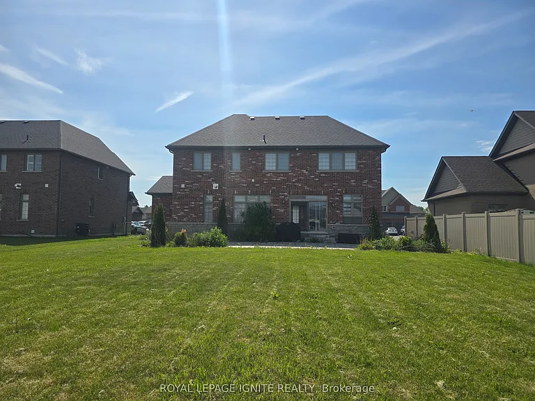 11 Monarch Rd — Photo 38