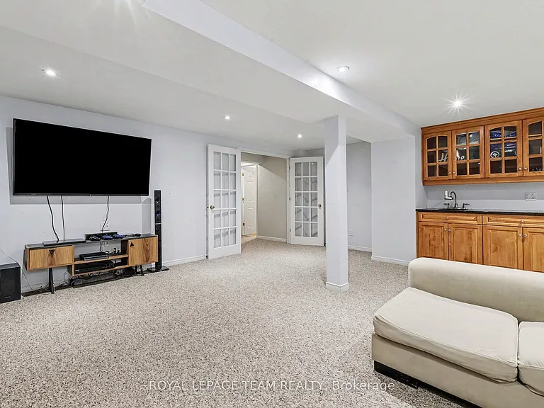 19 Keighley Cir — Photo 16