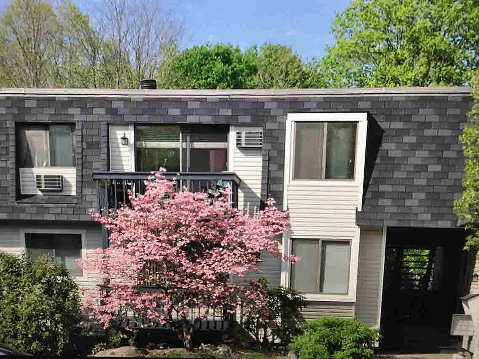 1st image of 209 Drew Ln #209