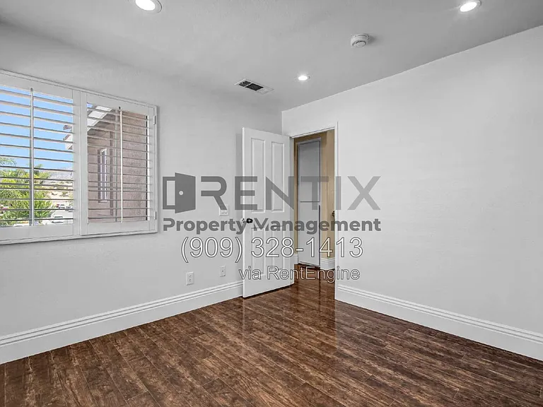 6694 Cowboy St — Photo 21