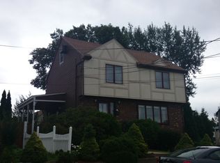 74 New Haven St, West Roxbury, MA 02132