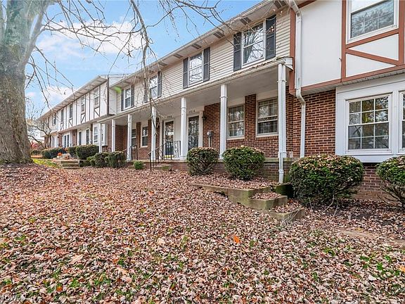 3rd image of 4301 Cox Dr #A