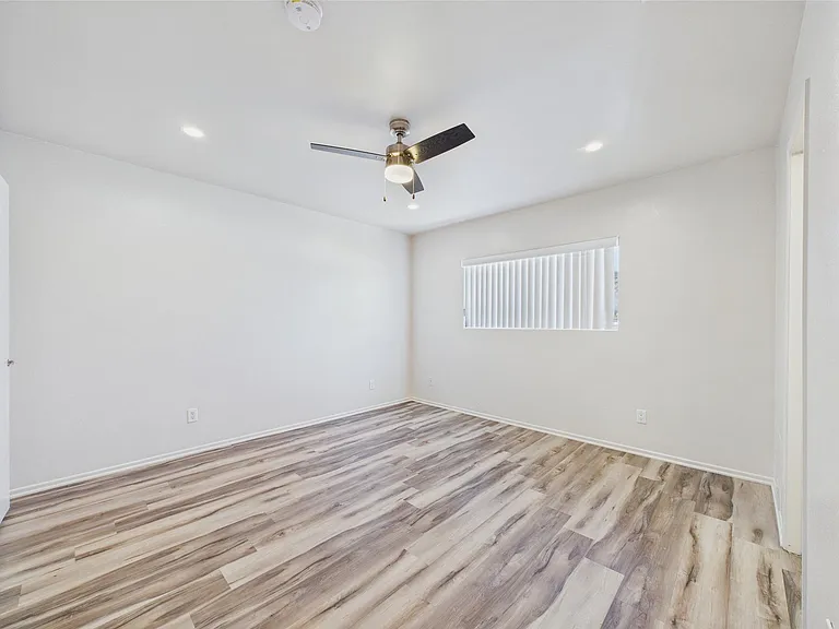 426 E Cedar Ave — Photo 10