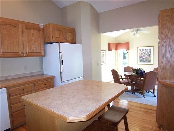 5th image of 2259 Woodhill Ct