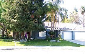 2nd image of 805 Los Mochis Dr