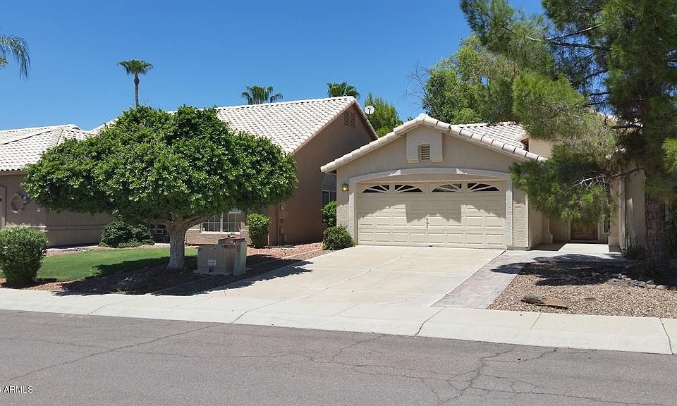 1st image of 3558 E Rockwood Dr