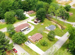 102 Sherry Ln, Dickson, TN 37055