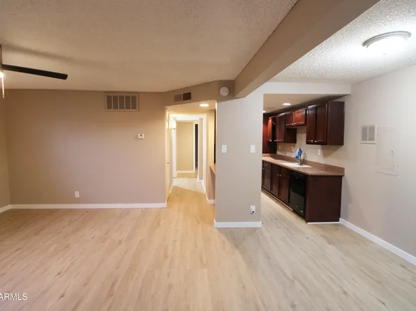 424 W BROWN Road #105, Mesa, AZ 85201