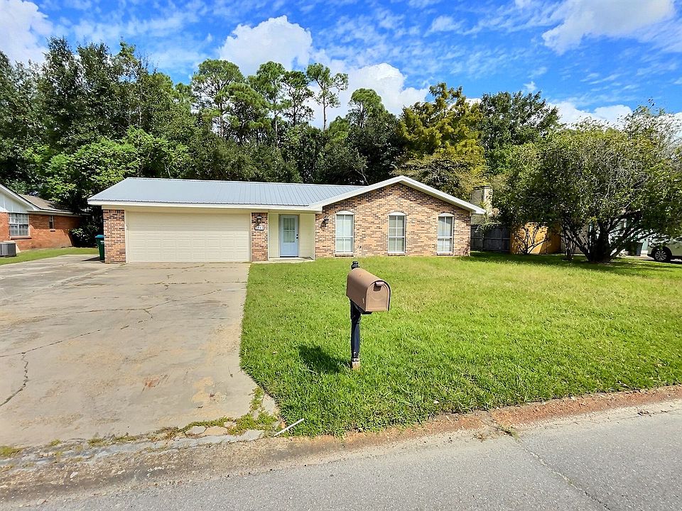 1st image of 2703 Catherine Dr
