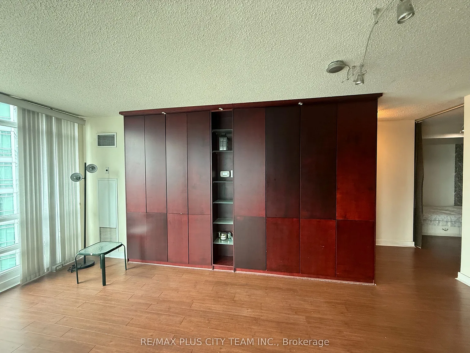 3 bed, $3,800 — Photo 4