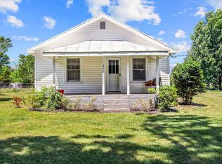 200 Jasper Wood Rd, Hurt, VA 24563