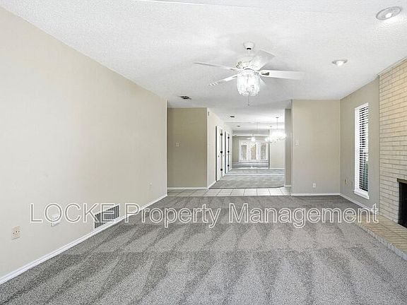 3rd image of 4917 Ledgestone Dr