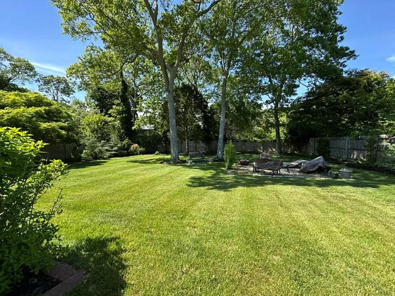 29 Maryland Blvd — Photo 13