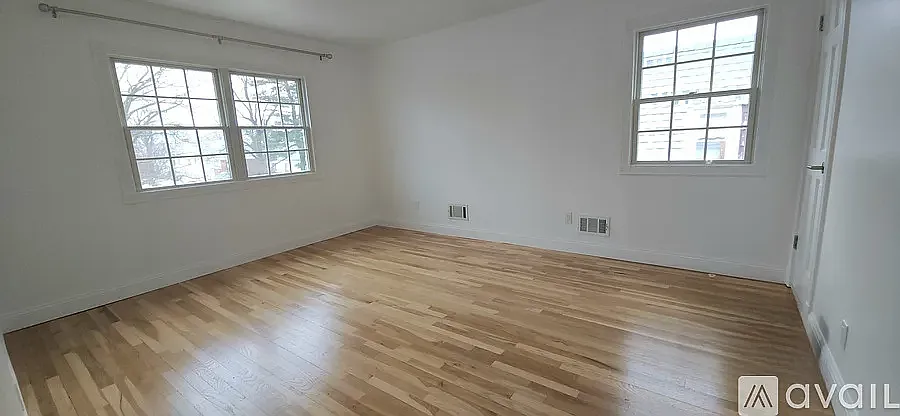 14-21 Bell Boulevard — Photo 4