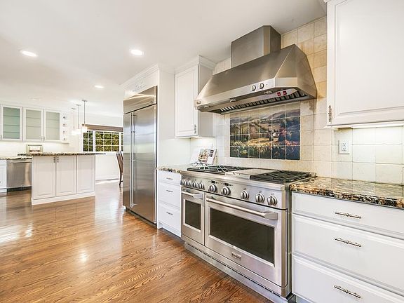 5th image of 6641 Mount Wellington Dr