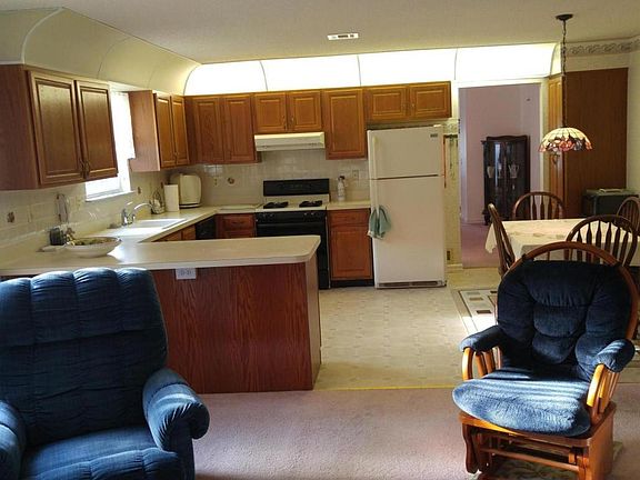 3rd image of 23 Abergele Dr