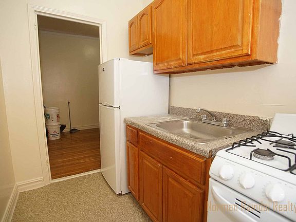 4th image of 1900 Avenue W APT 6E
