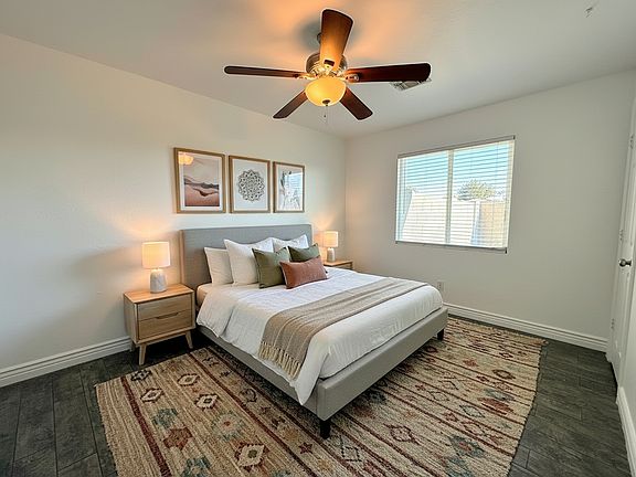 3rd image of 1901 W Clarendon Ave #1905