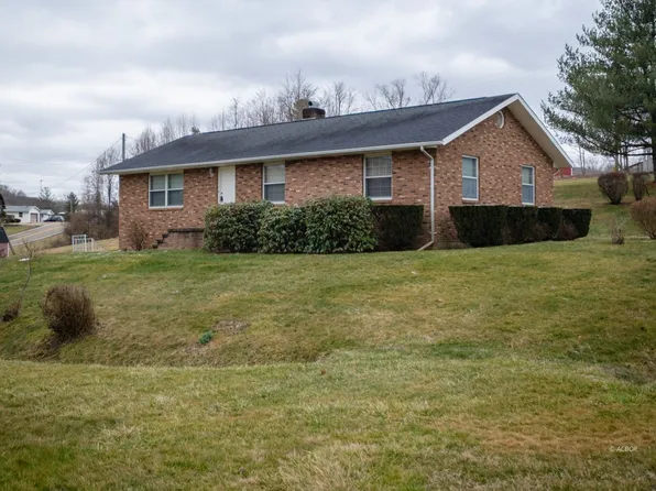 614 State Route 325 S, Rio Grande, OH 45674