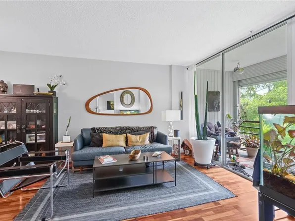 101 Royal Park Drive #3B, Oakland Park, FL 33309