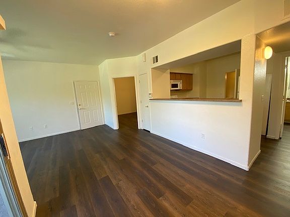 2nd image of 45 Maleena Mesa St APT 811