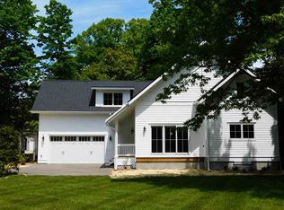 558 E Lake St #1, Harbor Springs, MI 49740