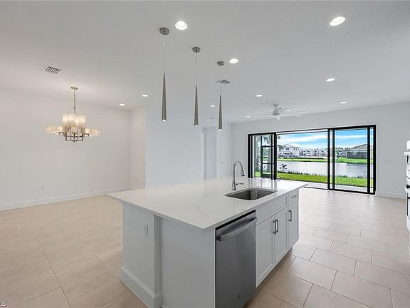 5th image of 20494 Fair Oak LN
