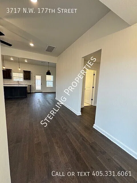 3 bed, 1495 sqft, $1,895 — Photo 2