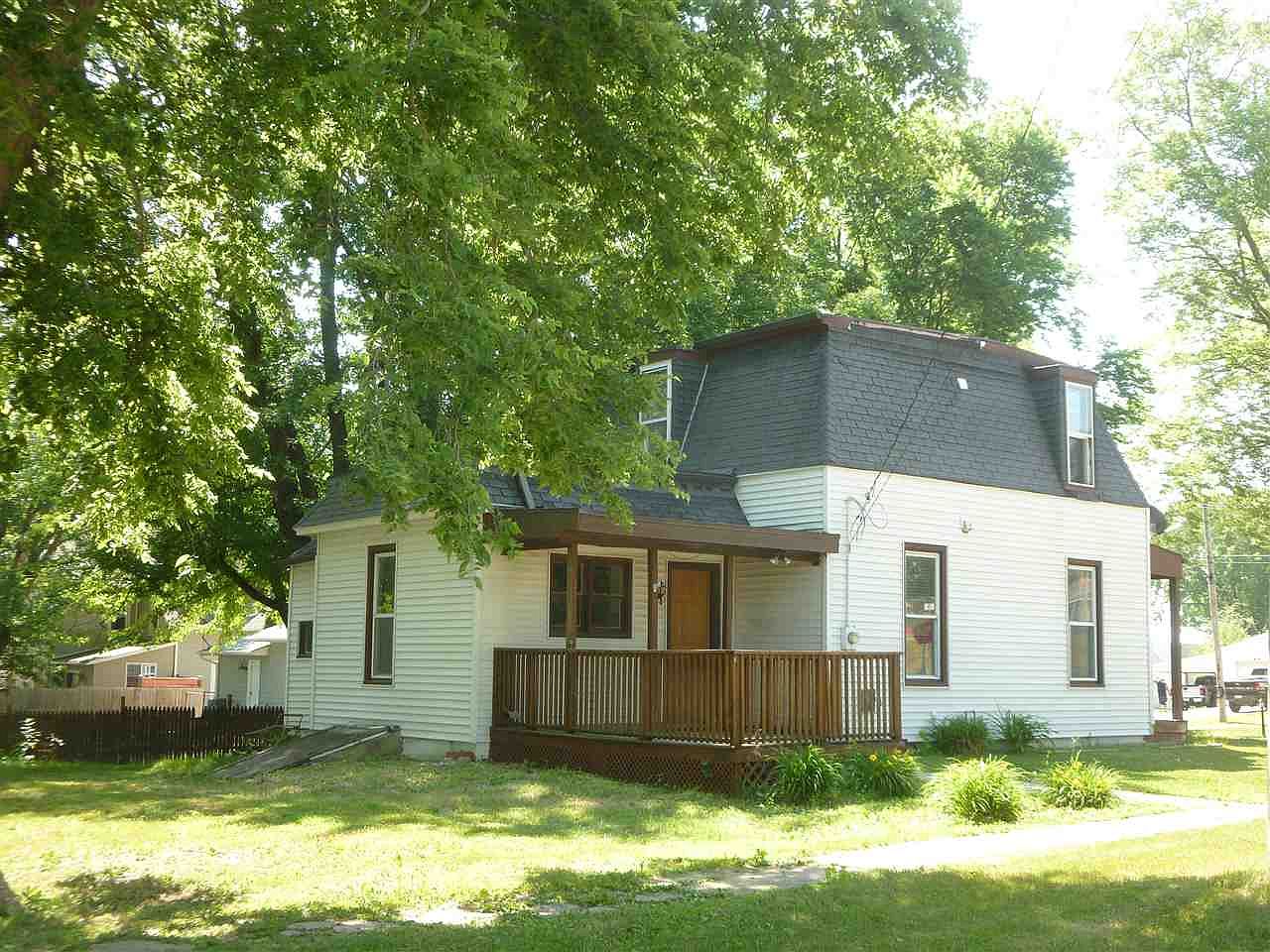 201 E State St, Williamsburg, IA 52361 MLS 202303983 Zillow