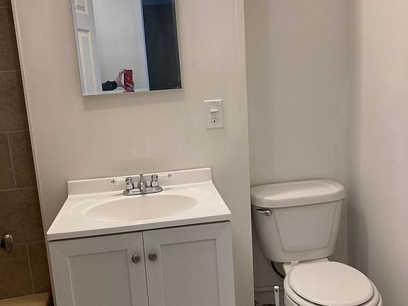 3rd image of 6109 W Higgins Ave APT 1