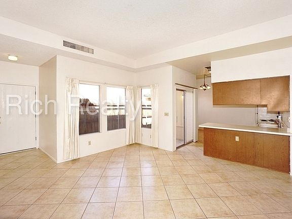 2nd image of 4328 W Pyracantha Dr
