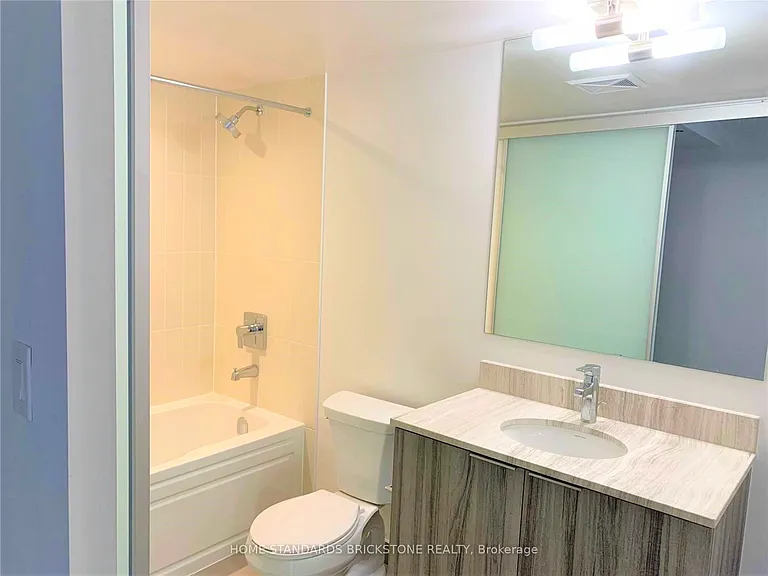 955 Bay St #2619 — Photo 16