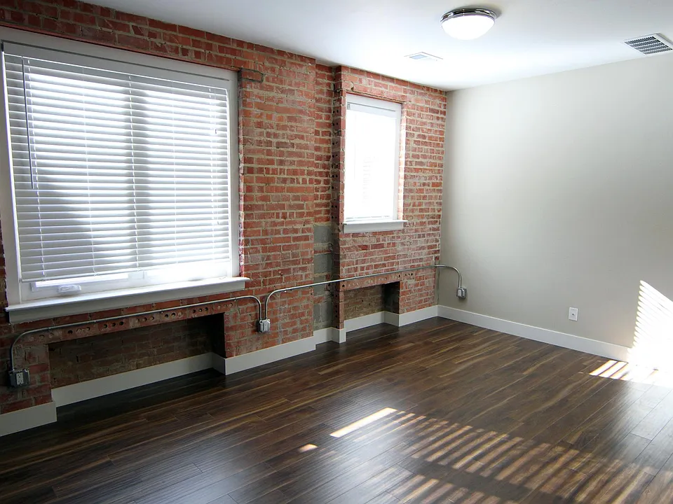 623 S Wolcott St #107