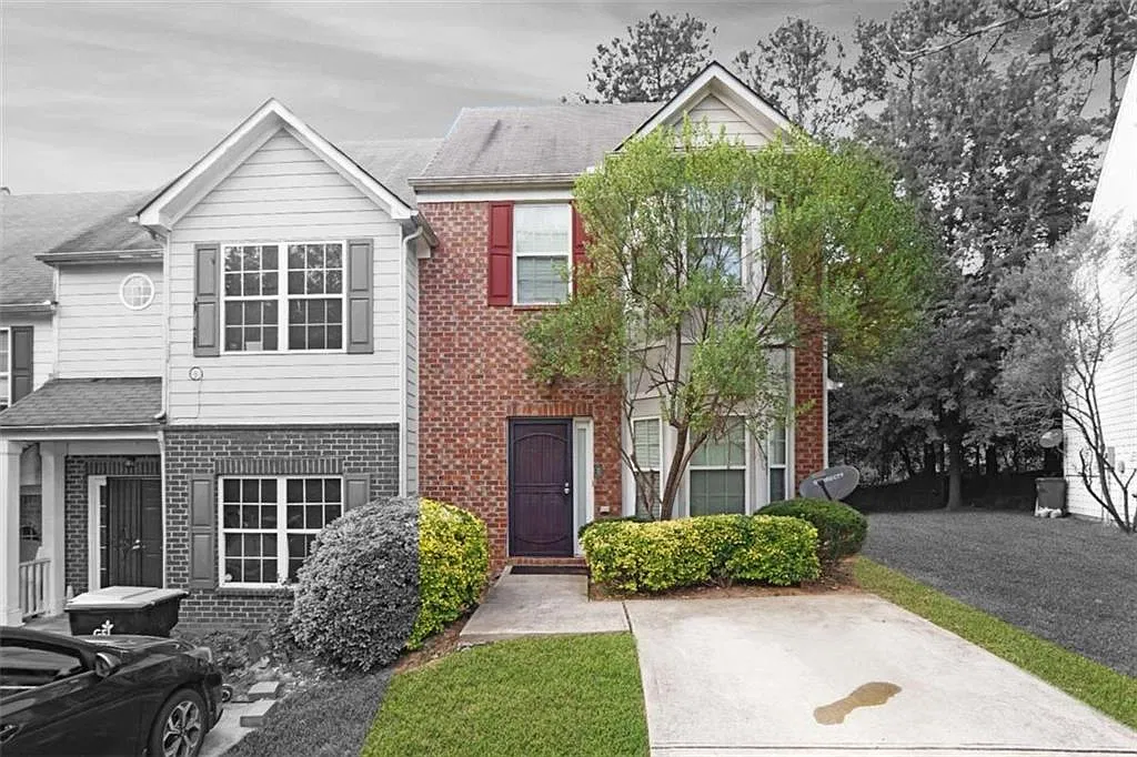 2 bed, 2.5 bath, $1,650 — Photo 1