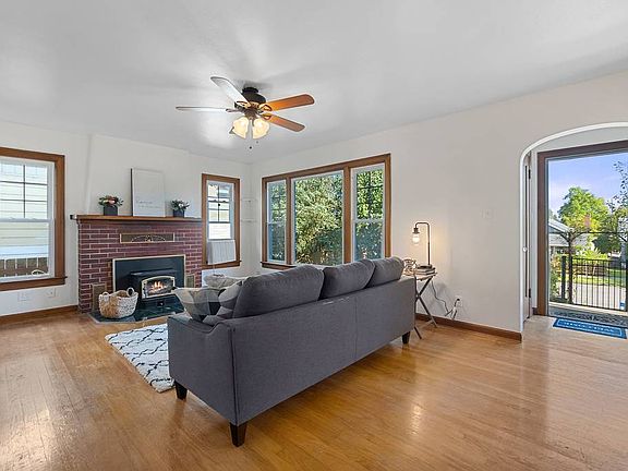 5th image of 4328 Fawcett Ave
