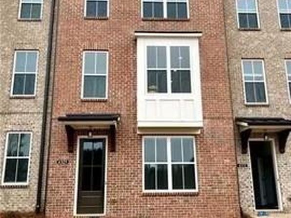 4325 Sims Park Overlook