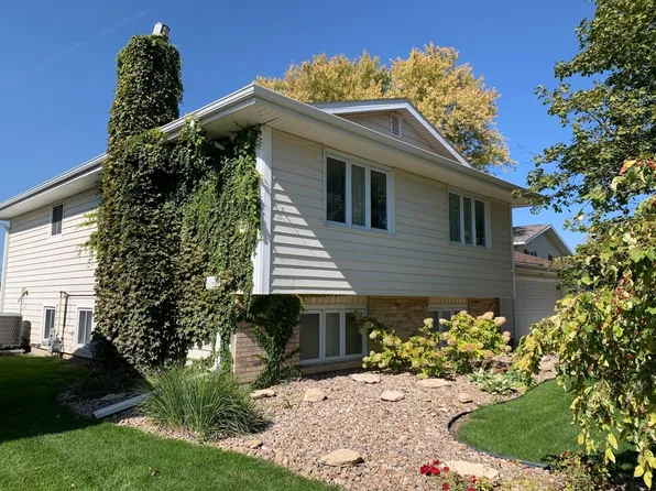 1507 Liberty Dr, Lexington, NE 68850