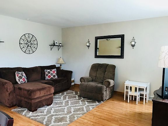 2nd image of 7844 Moody Ave