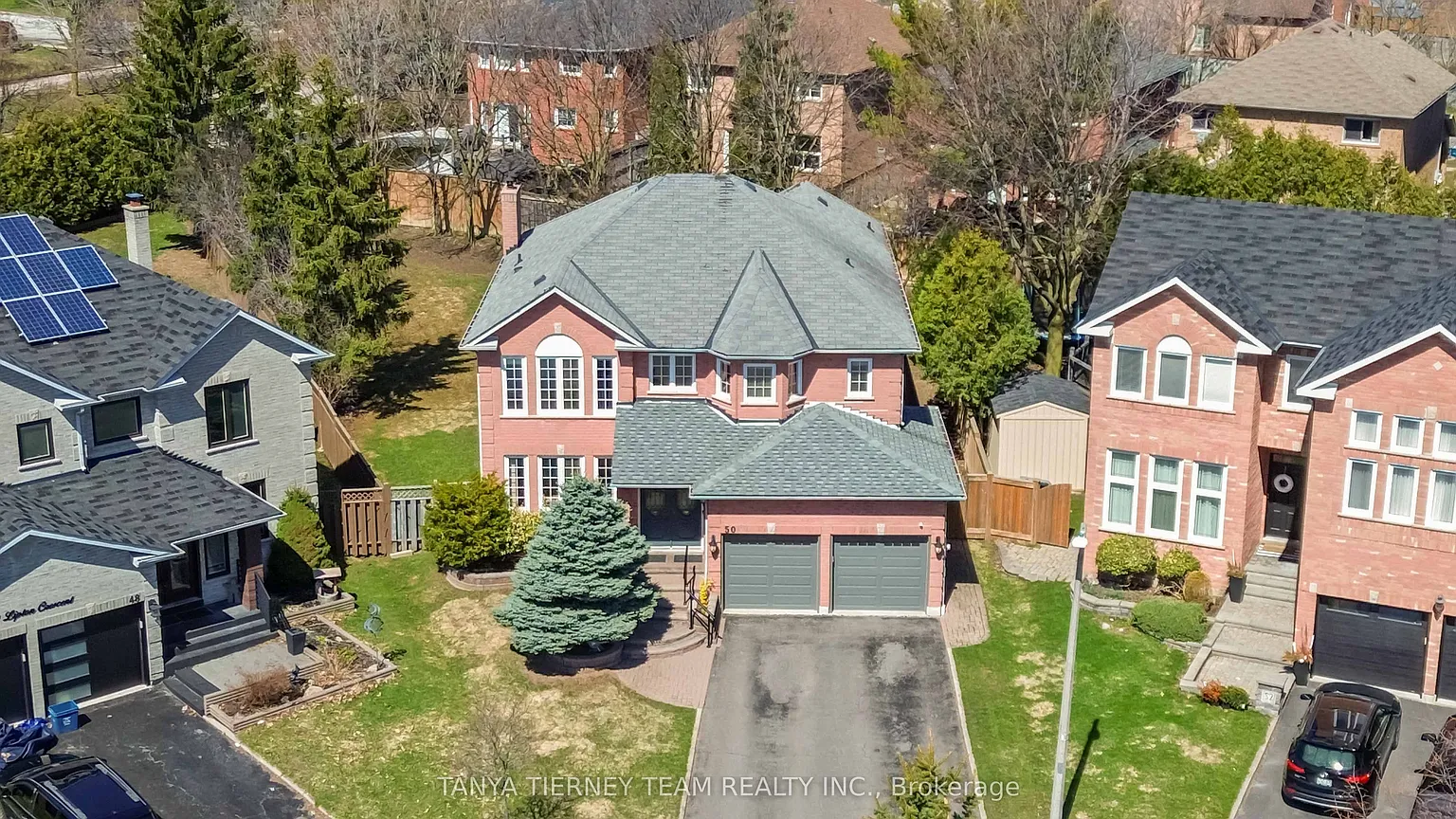 50 Lipton Cres photo 1