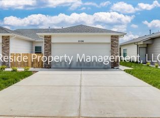 3748 Long Leaf St, Wichita, KS 67205