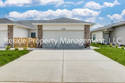 2142 N Melody Ct Photo 1