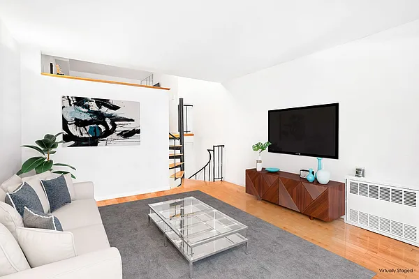 Sold by Compass | media 1
