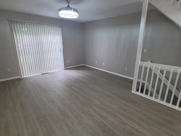 1730 Ridgebury Dr — Photo 9