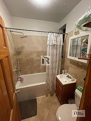 5th image of 405 Suydam St APT 3R